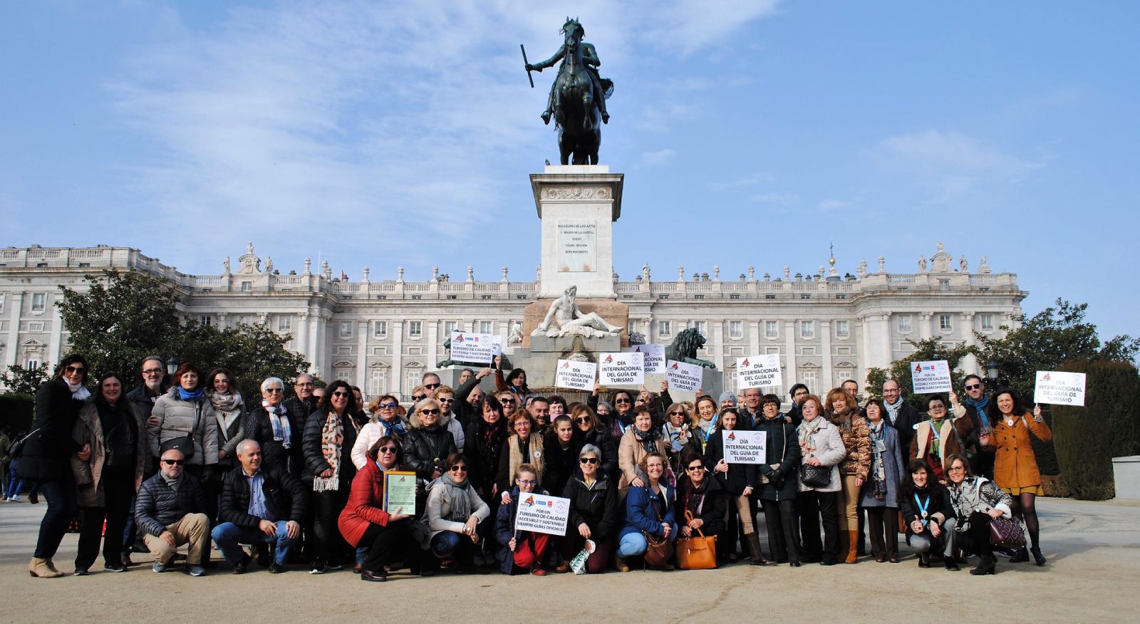 Venta ambulante contar hasta Palpitar Quiénes Somos - Guías Turísticos Madrid - apit.es